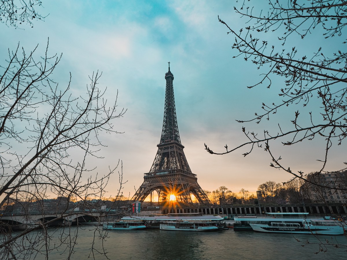 Visiting | Sunrise At The Louvre & Eiffel&nbsp;Tower